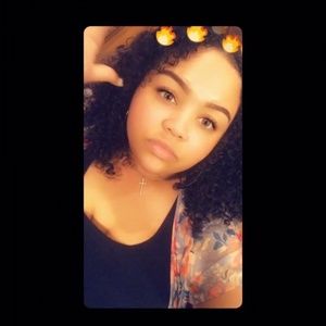 Meet your Posher, Cambri